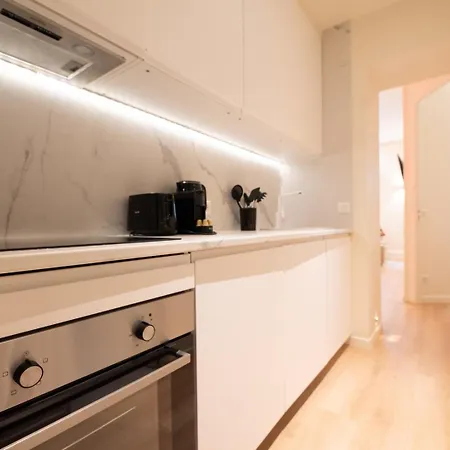 Appartement Superb Flat In Champs Elysees Parijs