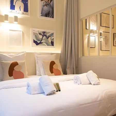 Superb Flat In Champs Elysées