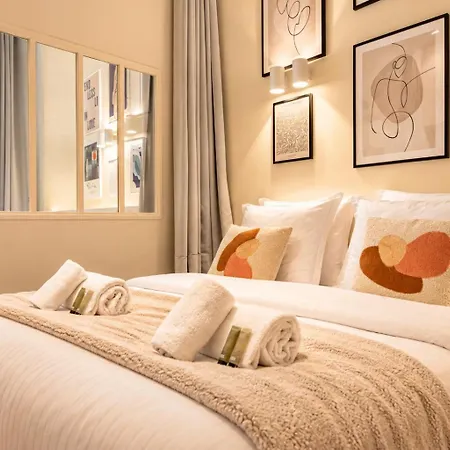 Superb Flat In Champs Elysées Apartamento París